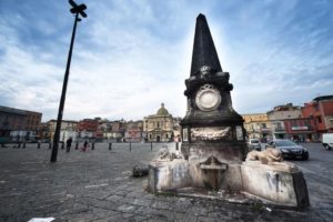 Fontana Seguro Piazza Mercato