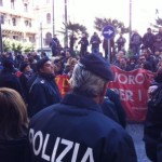 Protesta dipendenti a palazzo S. Giacomo
