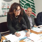 Lina Lucci firma il referendum